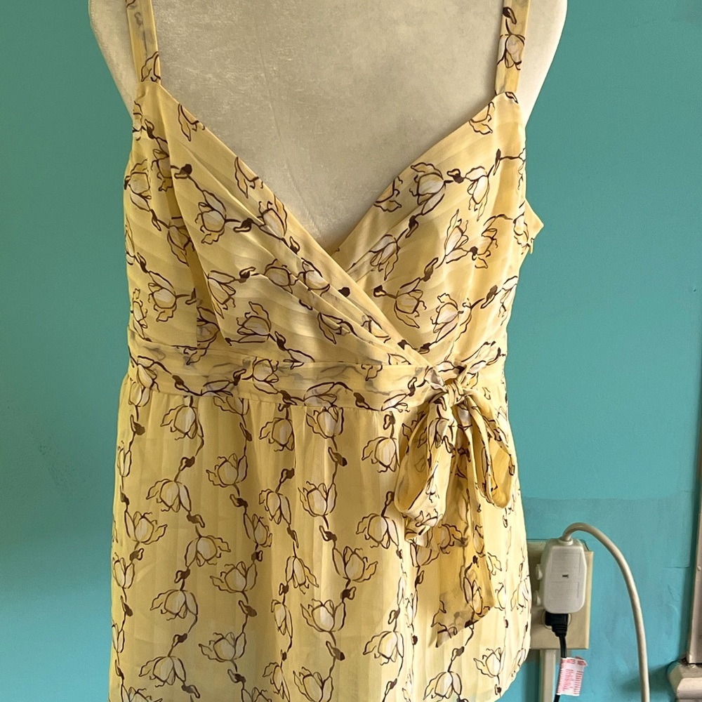 Ann Taylor LOFT Yellow Floral Sleeveless Babydoll Top Size 16